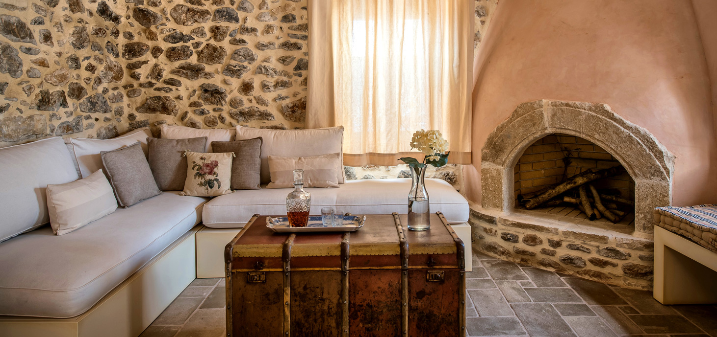 <h3>ROSA HOUSE</h3>